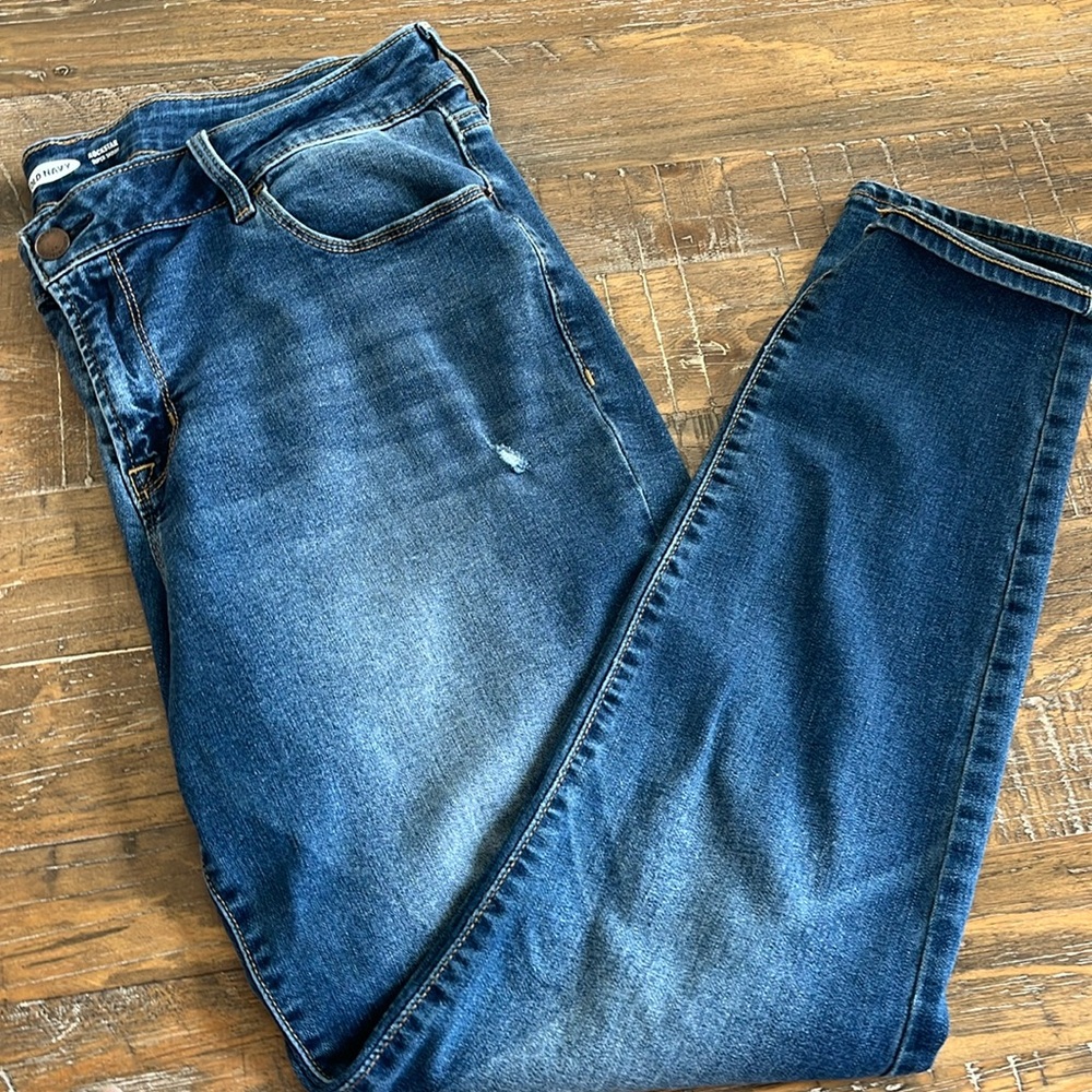 Old Navy Rockstar Super Skinny